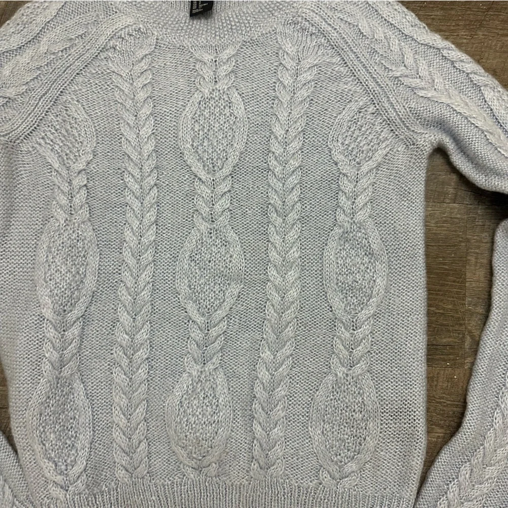 Women’s Long Sleeve Scoop Neck Light Blue Embroidered Sweater Top- Size Small - Picture 5 of 6